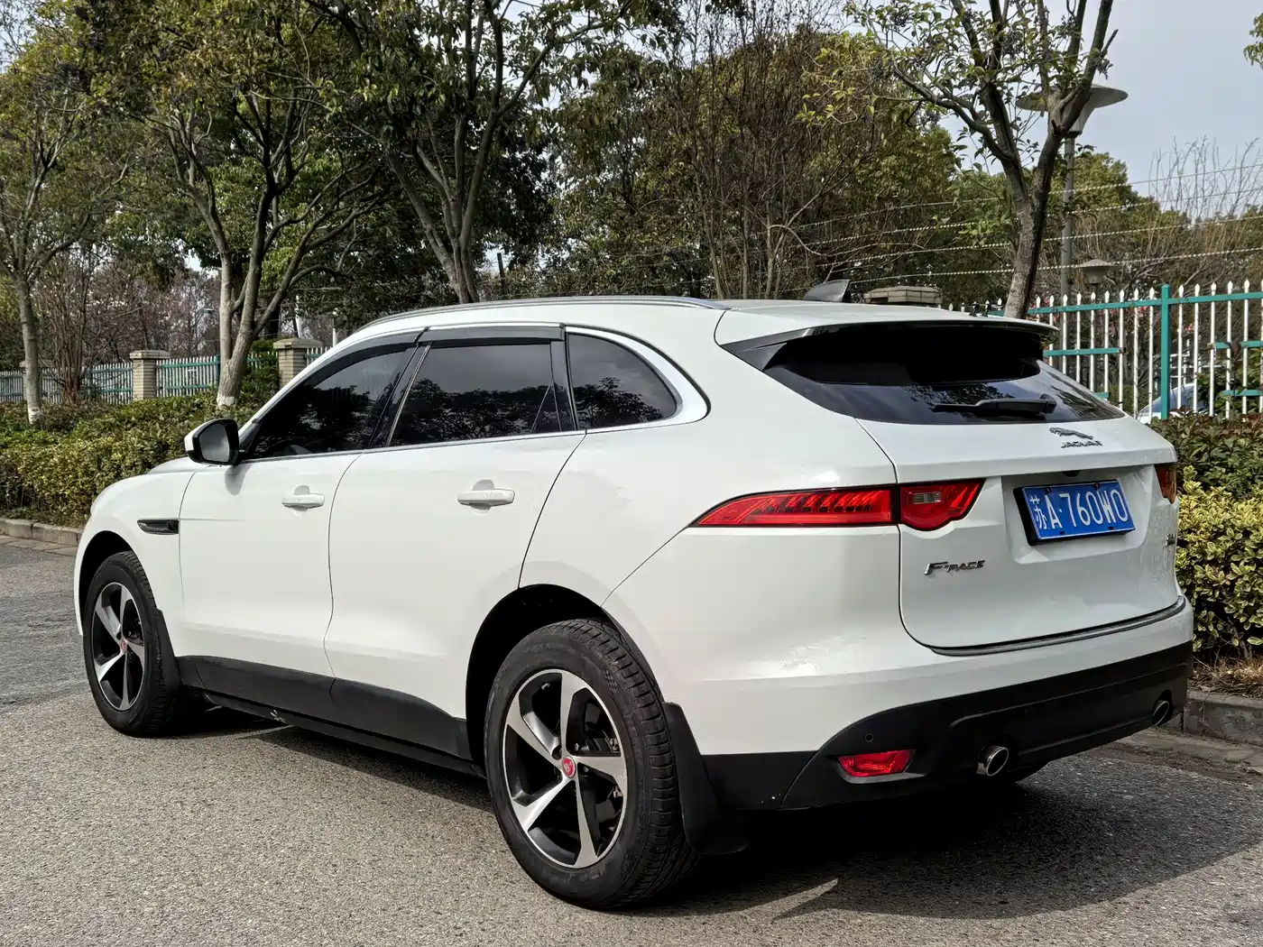 JAGUAR F PACE