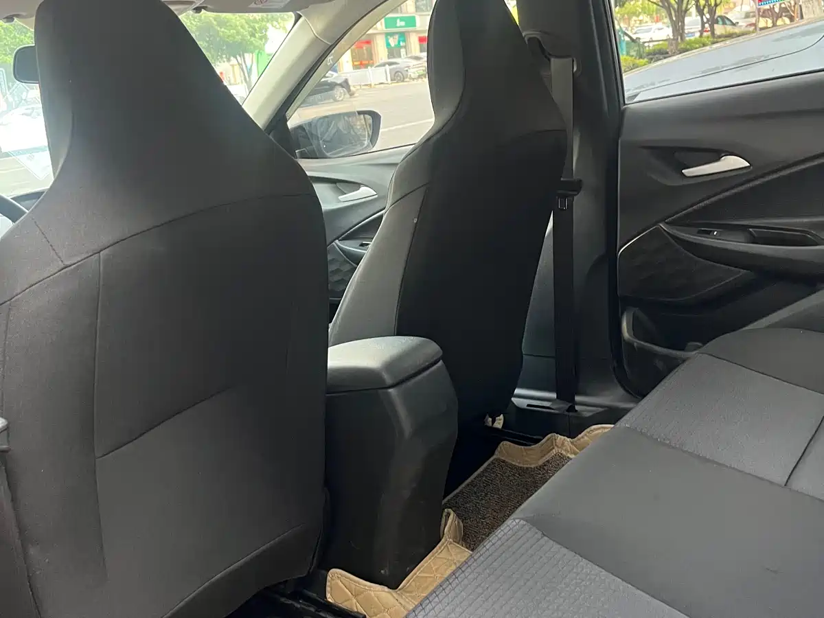 Chevrolet Cavalier 2020 325T Automatic Joy Edition фото 8