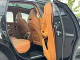 Фото 15 - Aston Martin DBX