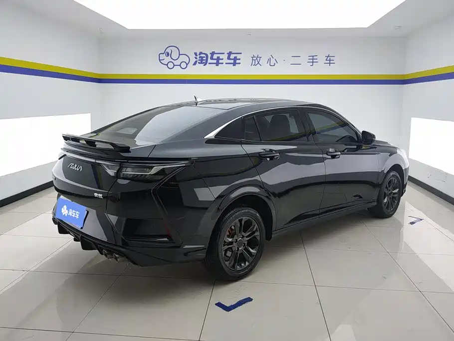 Dongfeng Aeolus Yixuan 2023 2023 1.5L Automatic Glory Edition
