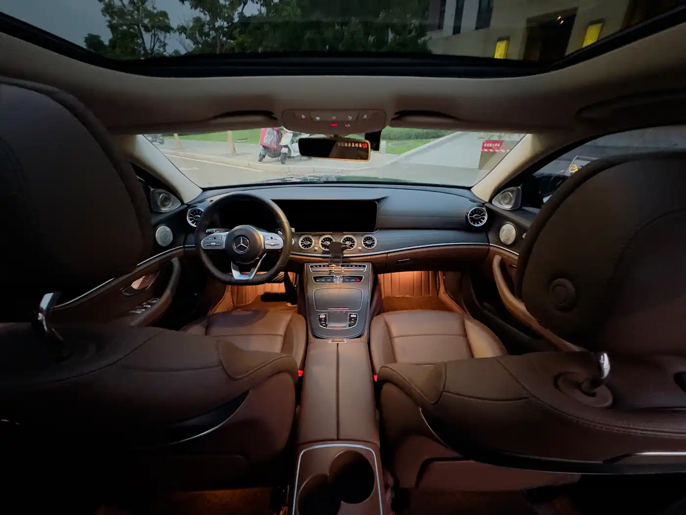 Mercedes-Benz E-Class 2019 Facelift E 300 L Sport Luxury фото 8