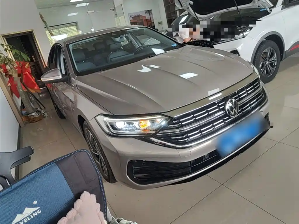 Volkswagen Sagitar 2023 300TSI DSG Surpassing Edition фото 4