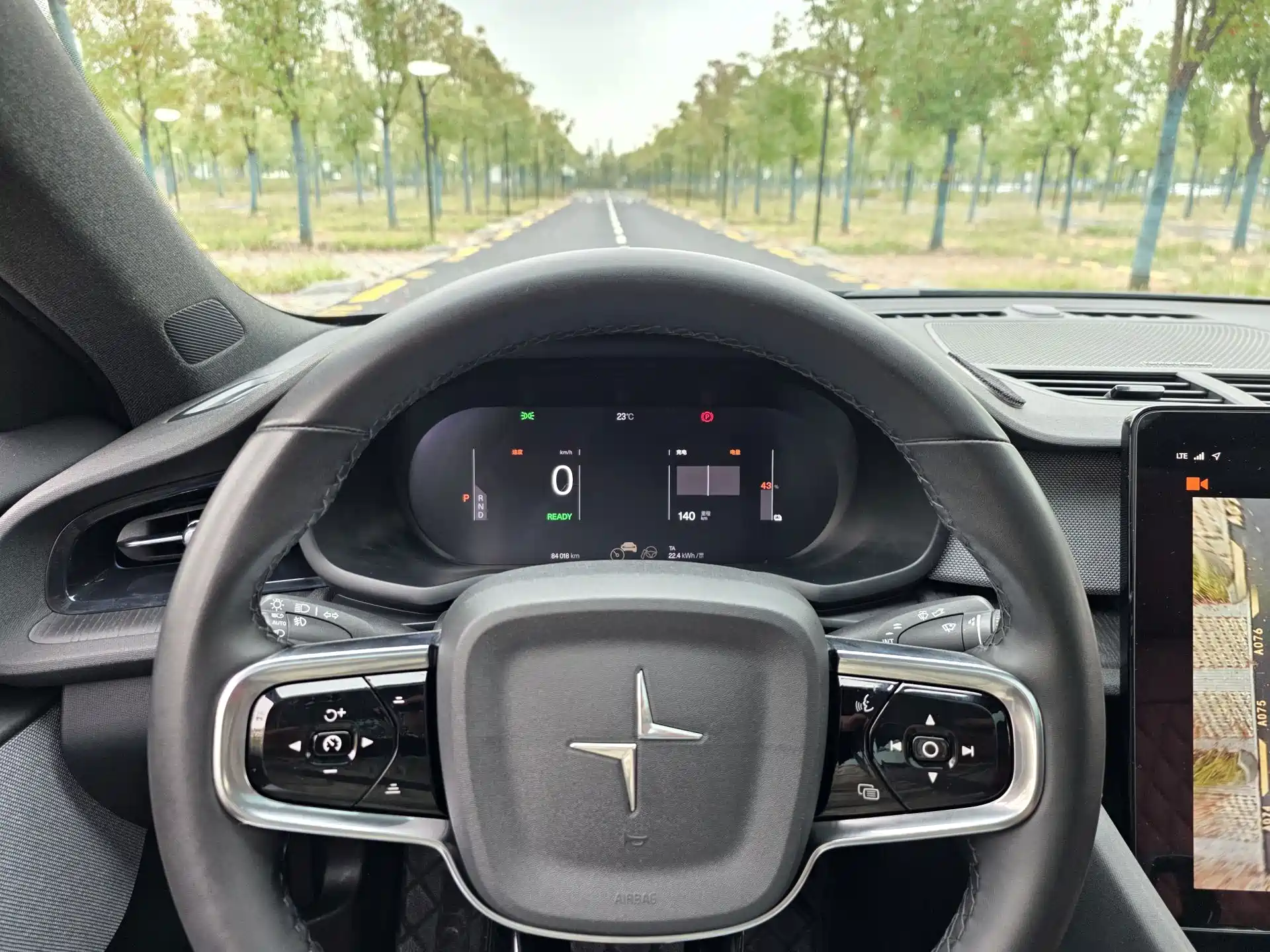 Фото 13 - Polestar 2