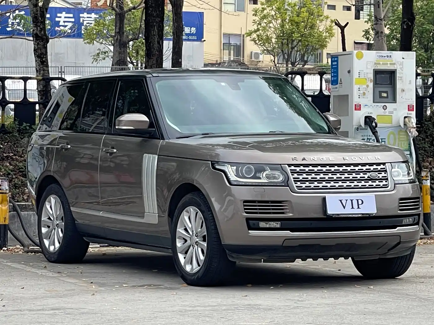 Land Rover Range Rover 2015 3.0 SC V6 Vogue фото 3