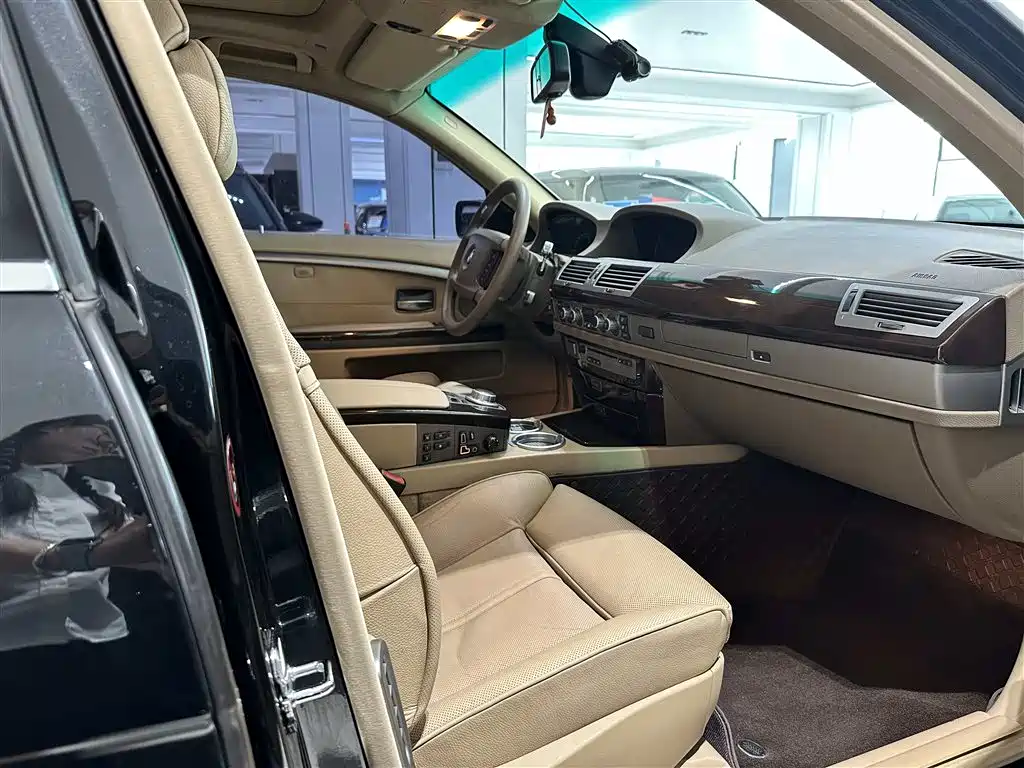 BMW 7 Series 2007 2005 Model 740Li