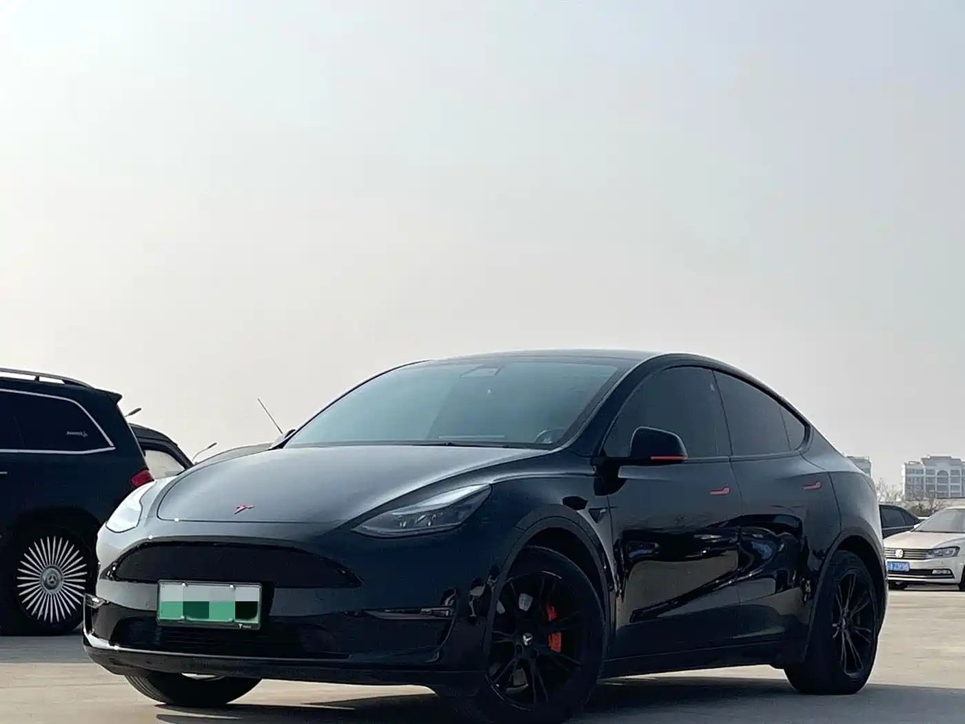 TESLA MODEL Y