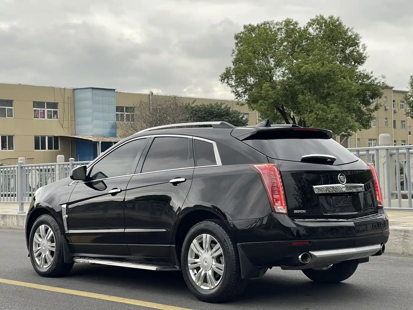 Cadillac SRX 2012 3.0L Luxury Model фото 4