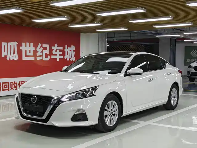 NISSAN TEANA
