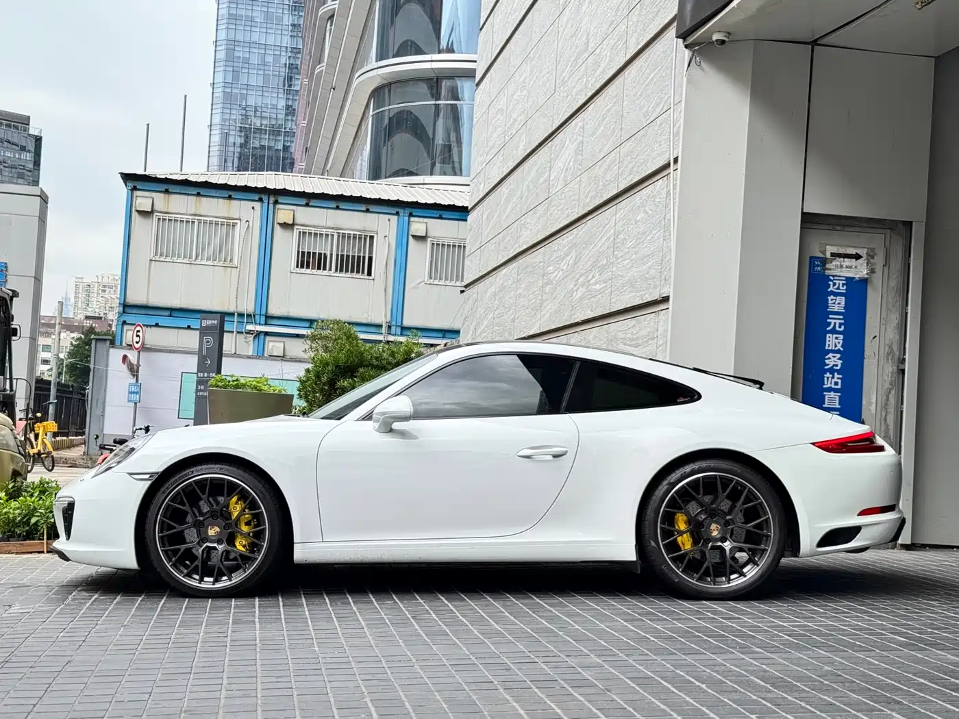 Porsche 911 2016 Carrera 3.0T фото 16