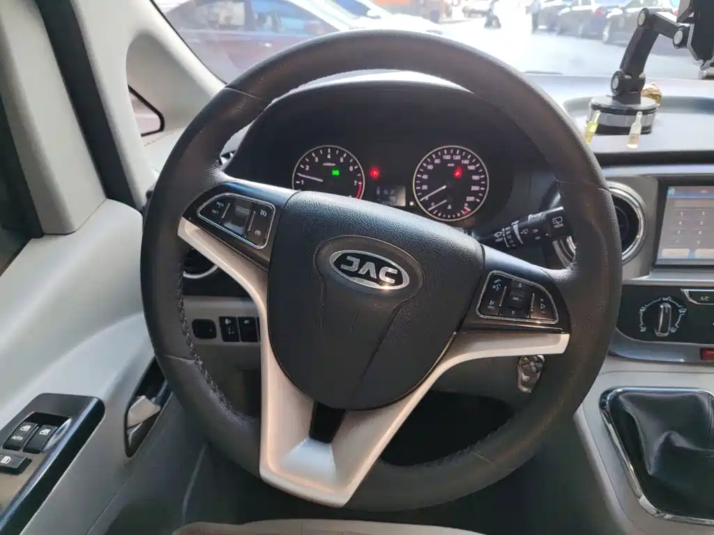 Фото 3 - JAC Refine M3