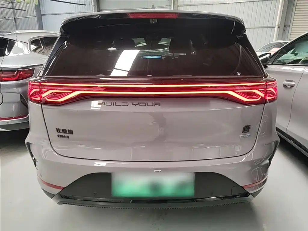 BYD Tang New Energy 2025 Smart Driving Edition DM-i 115KM Flagship фото 6