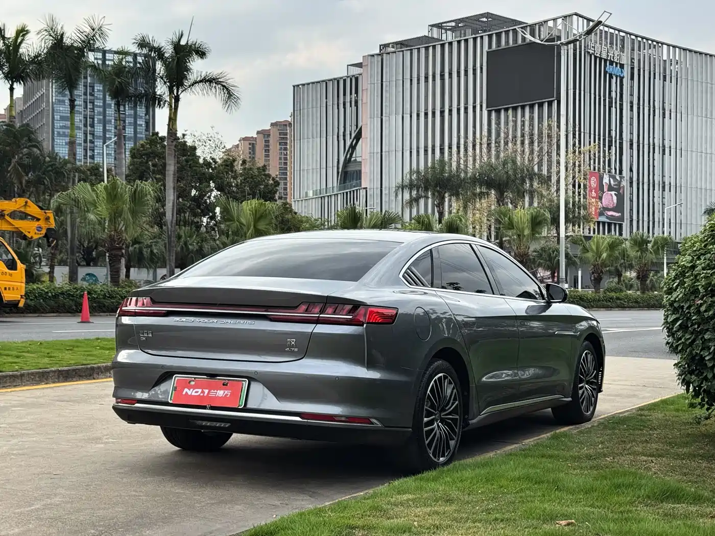 BYD HAN