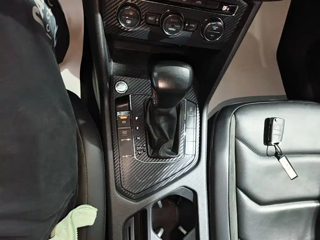 Volkswagen Tiguan L 2018 280TSI Automatic 2WD Comfort фото 14