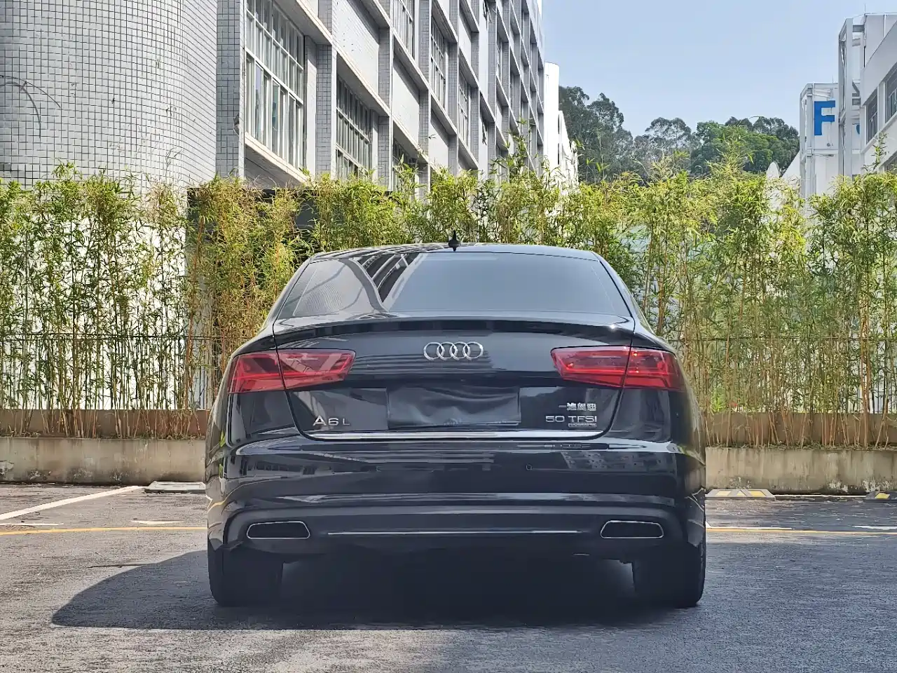 Фото 14 - Audi A6L