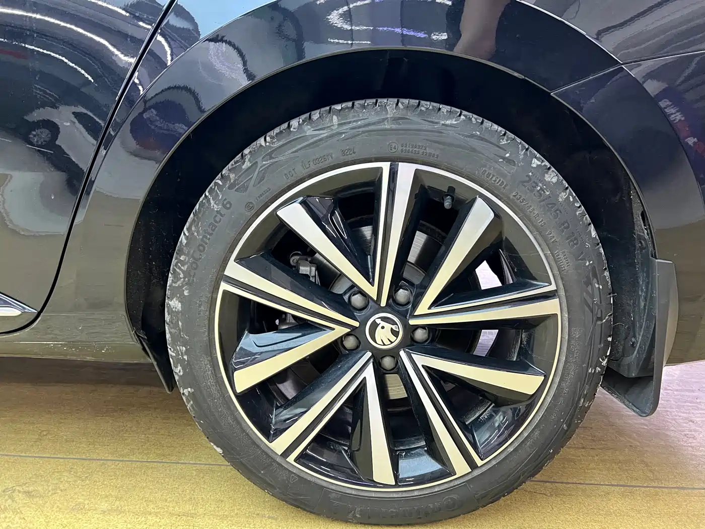 Škoda Superb 2025 Model TSI280 DSG Premium Edition фото 8