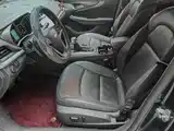 Photo 4 - Chevrolet Malibu