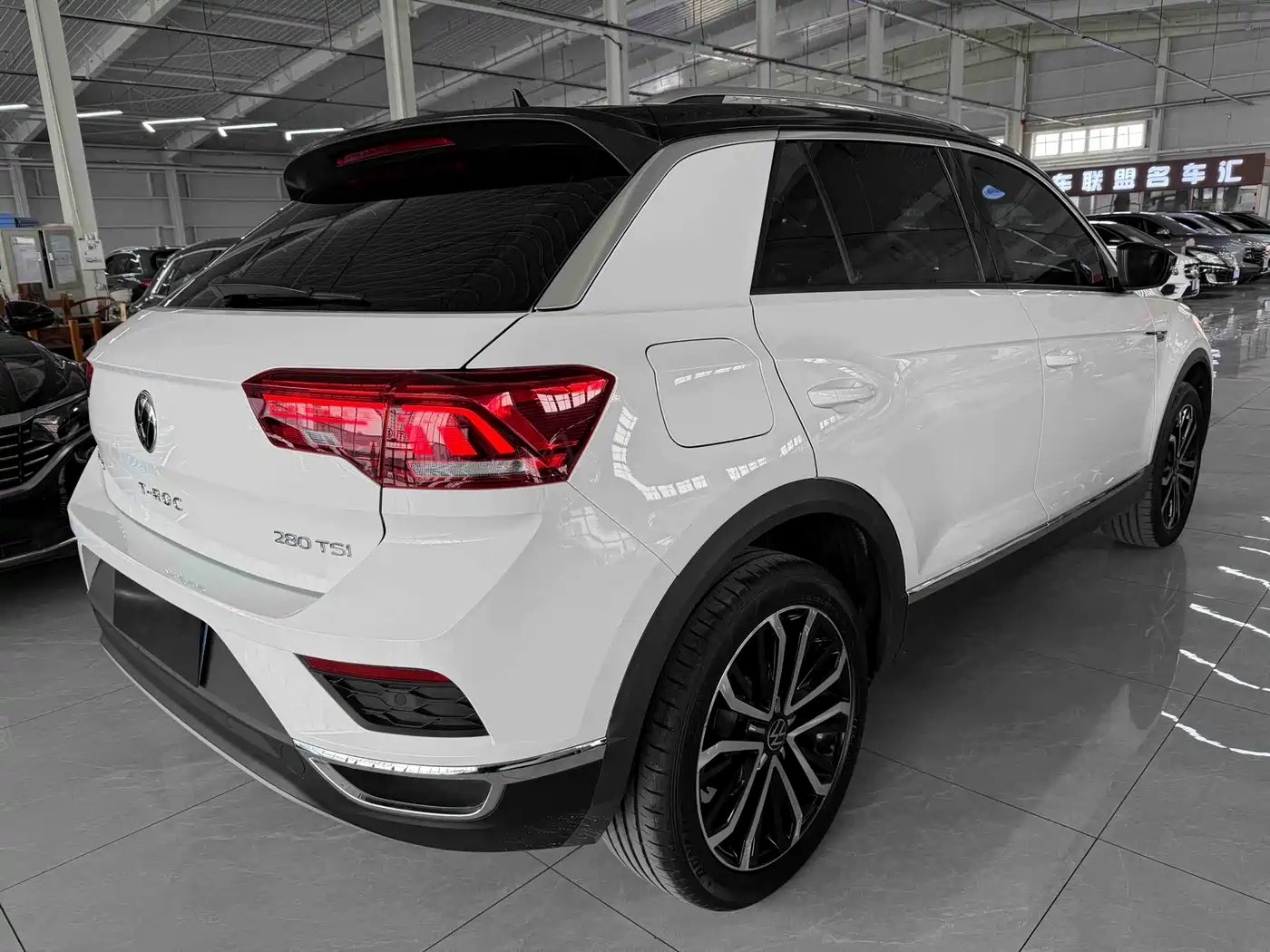 Volkswagen T-ROC 2022 280TSI DSG 2WD Comfort PLUS фото 4