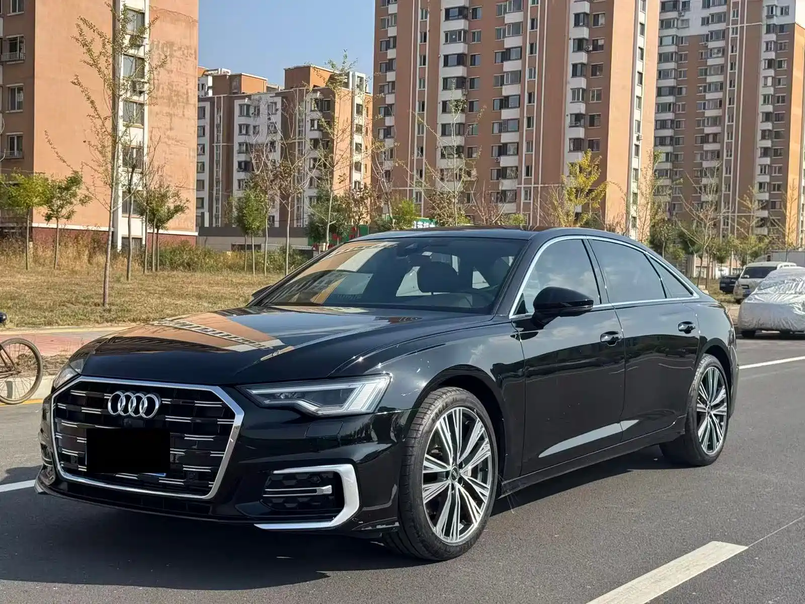 Фото 1 - Audi A6L