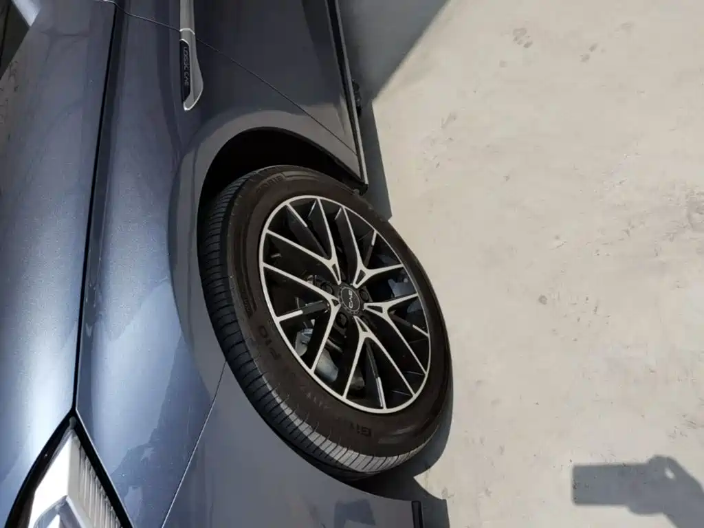 BYD Seal 2024 2024 Glory Edition DM-i 1.5L 121km Luxury