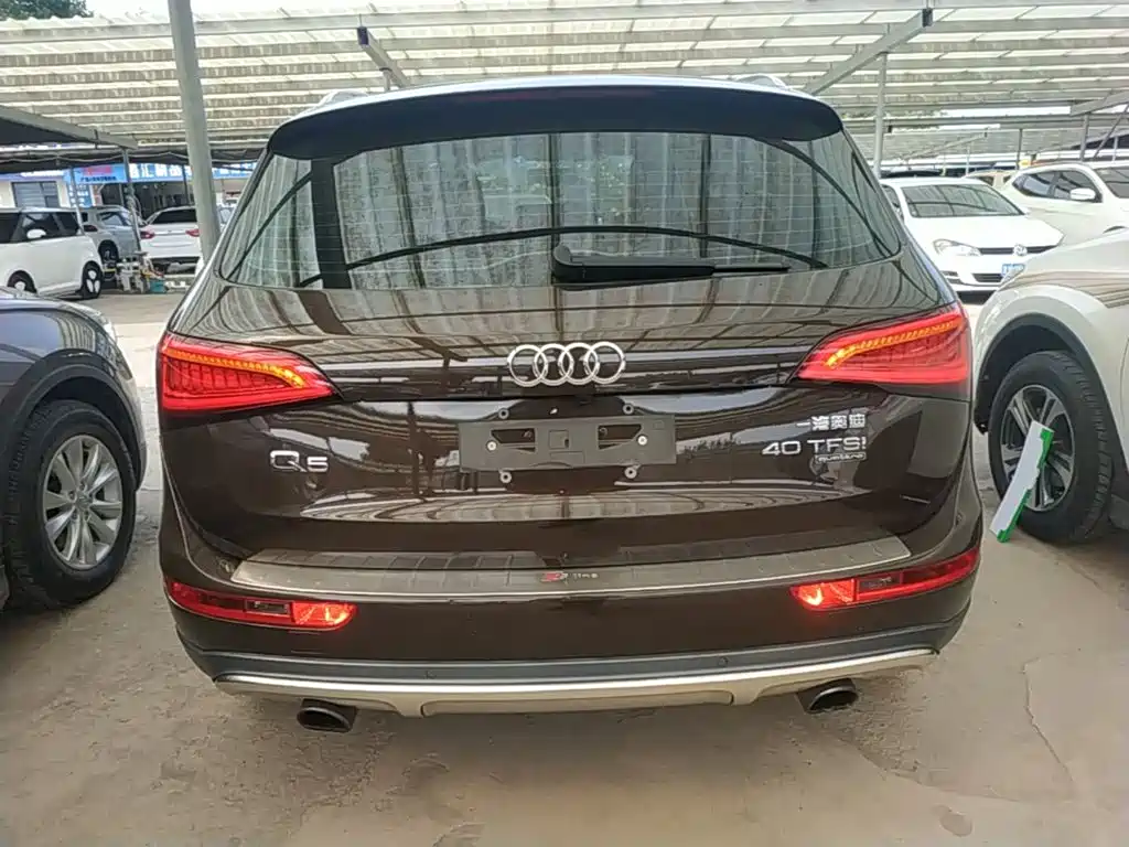 Audi Q5 2018 2017 Plus 40 TFSI Technology