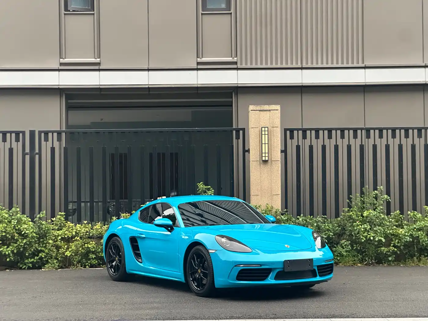 Porsche 718 2018 Cayman 2.0T фото 3