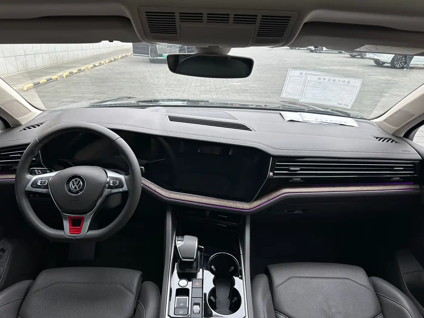 Volkswagen Touareg 2019 3.0TSI Sharp Edge Edition China VI фото 10