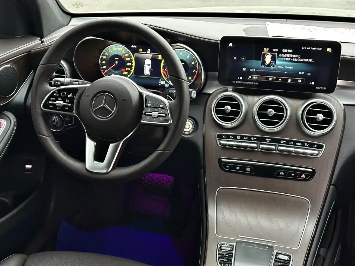 Mercedes-Benz GLC 2022 Facelift GLC 260 L 4MATIC Luxury Model фото 12