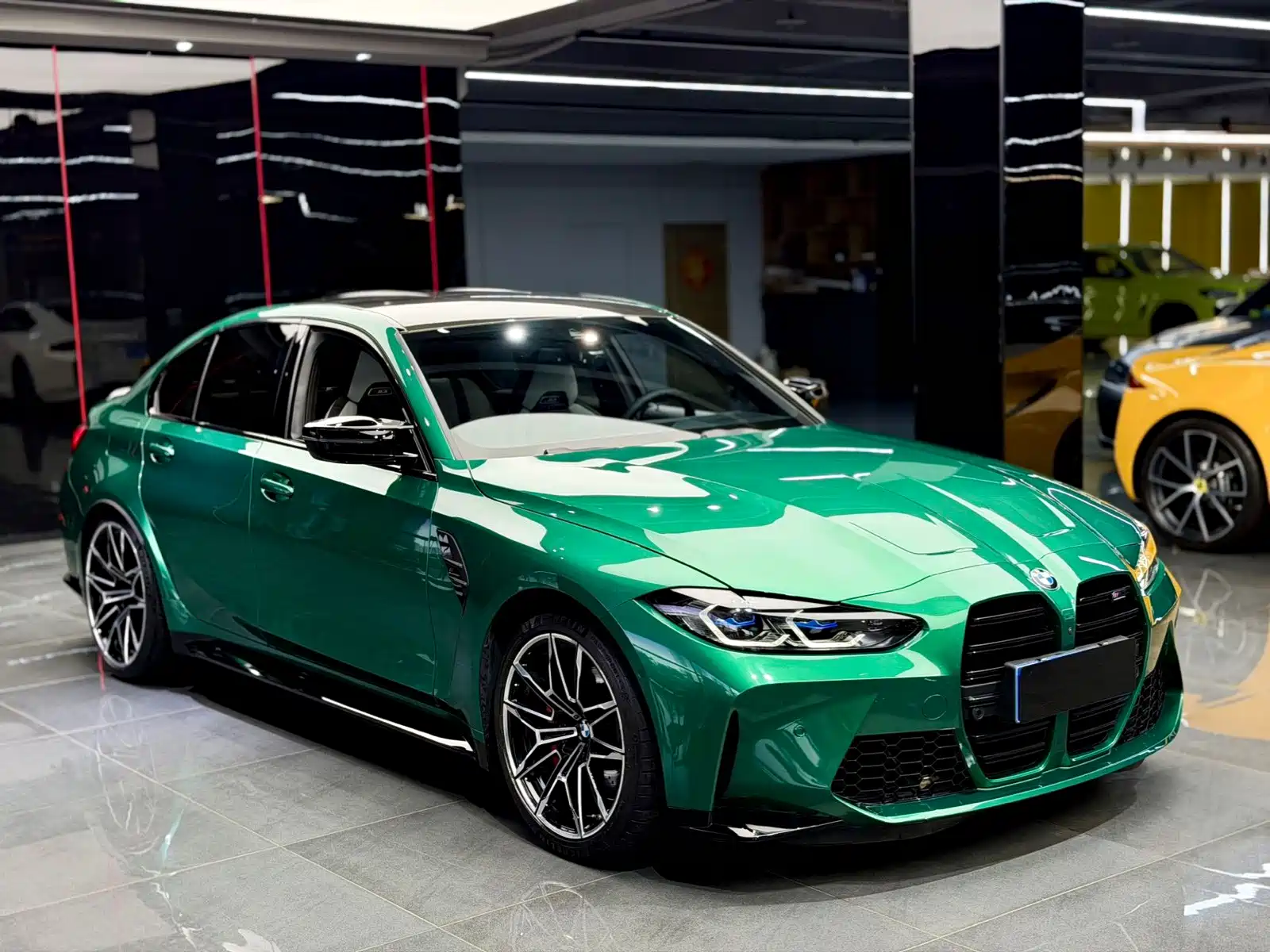 Photo 2 - BMW M3