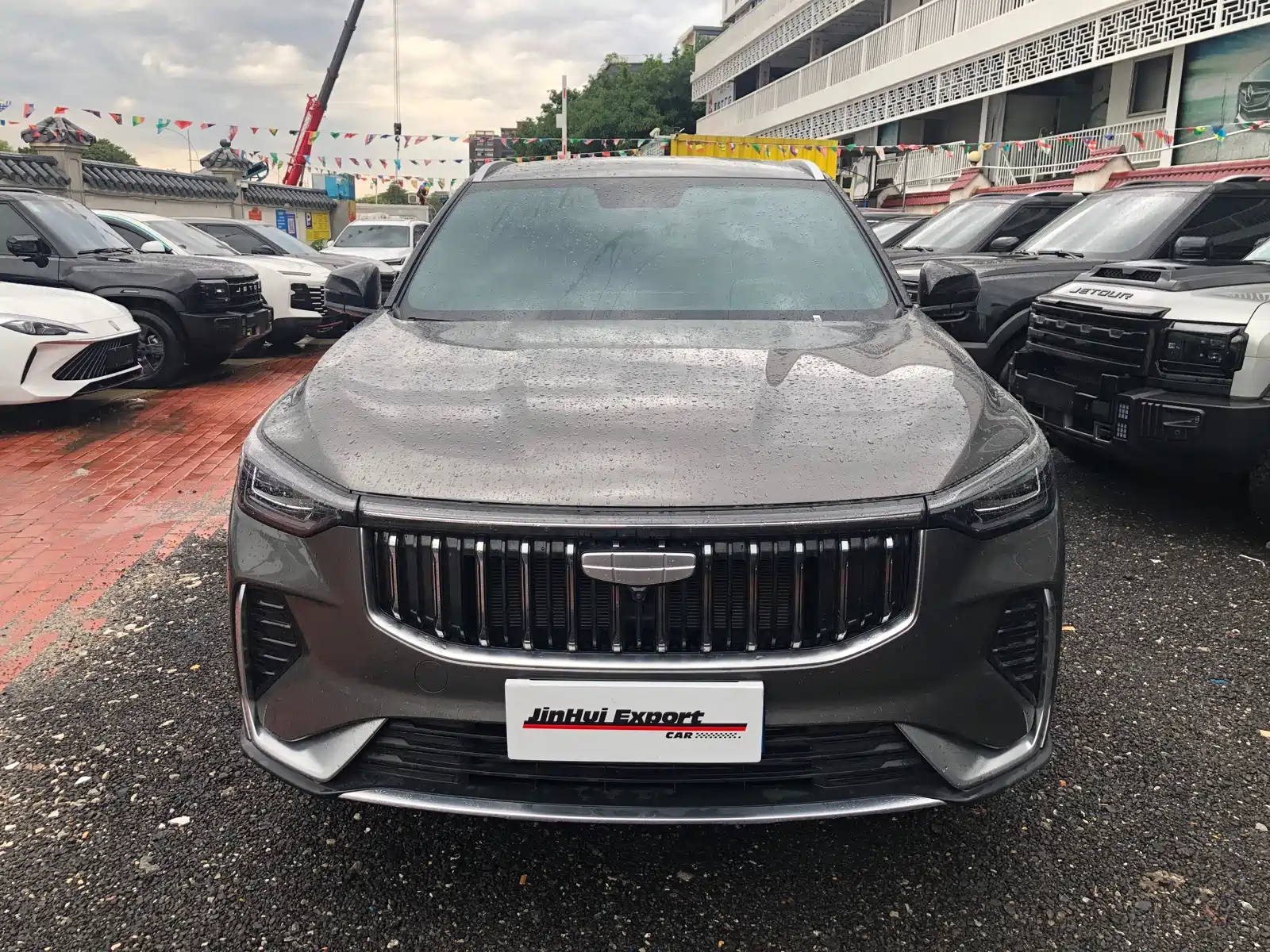 Фото 2 - Geely Atlas