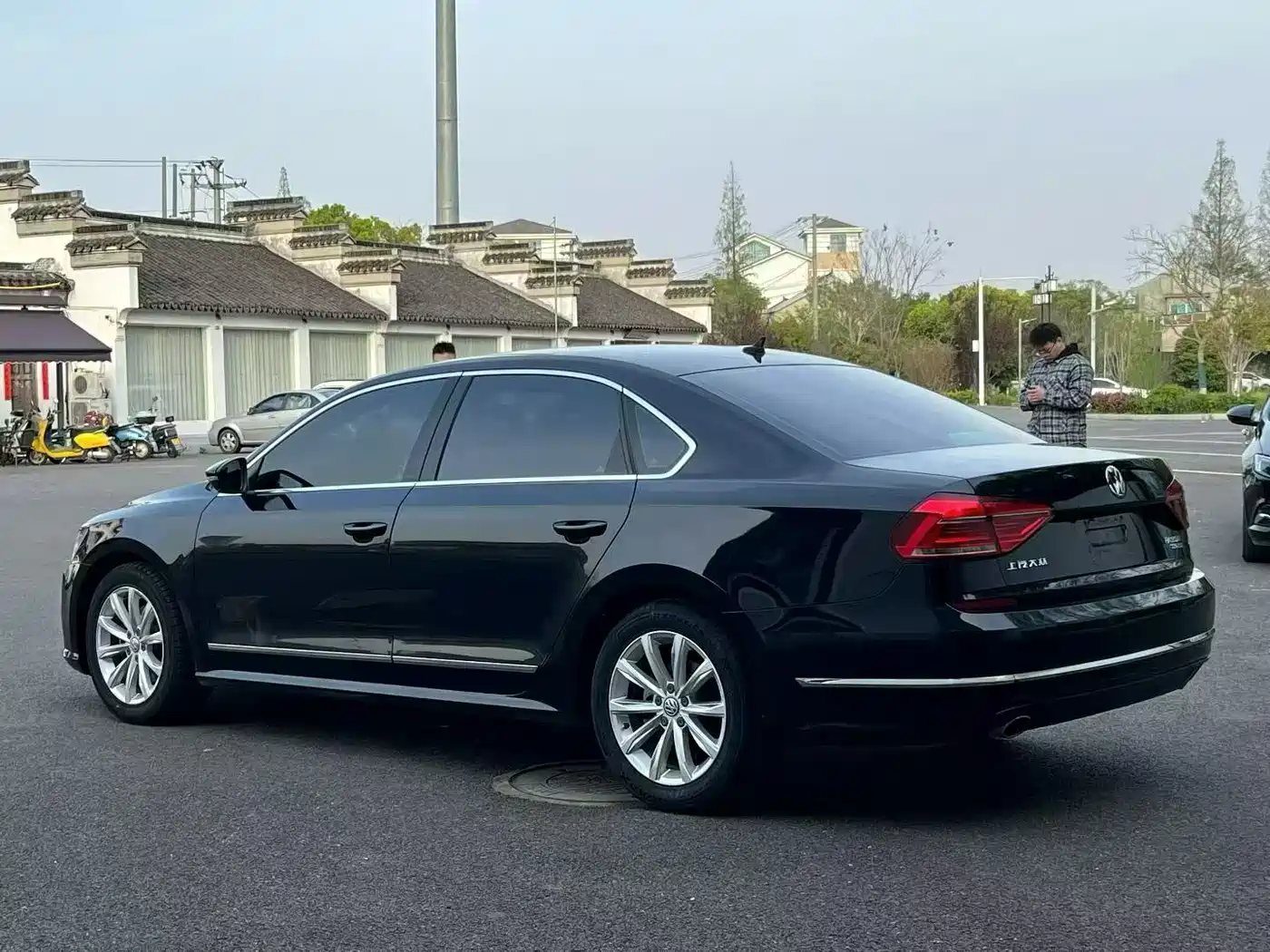 Volkswagen Passat 2017 330TSI DSG Prestige фото 6