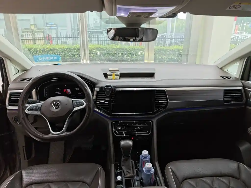 Volkswagen Viloran 2021 2020 380TSI Premium