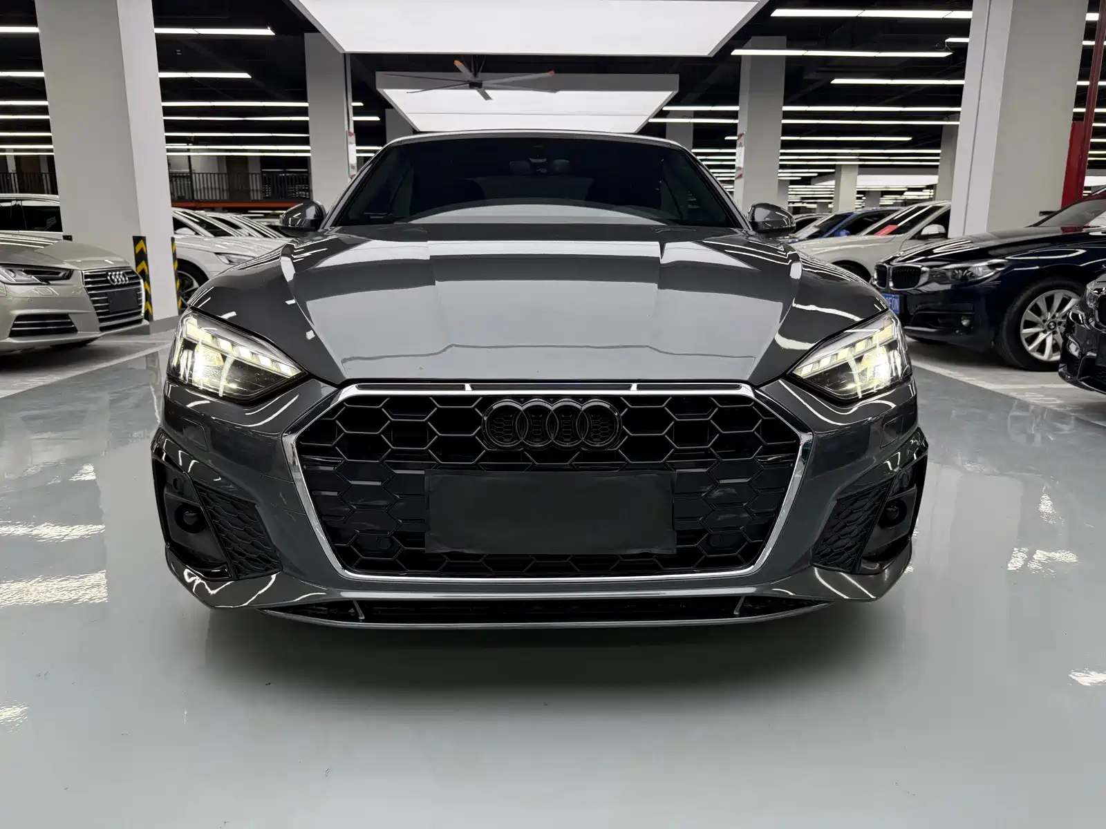 Фото 2 - Audi A5 (Import)