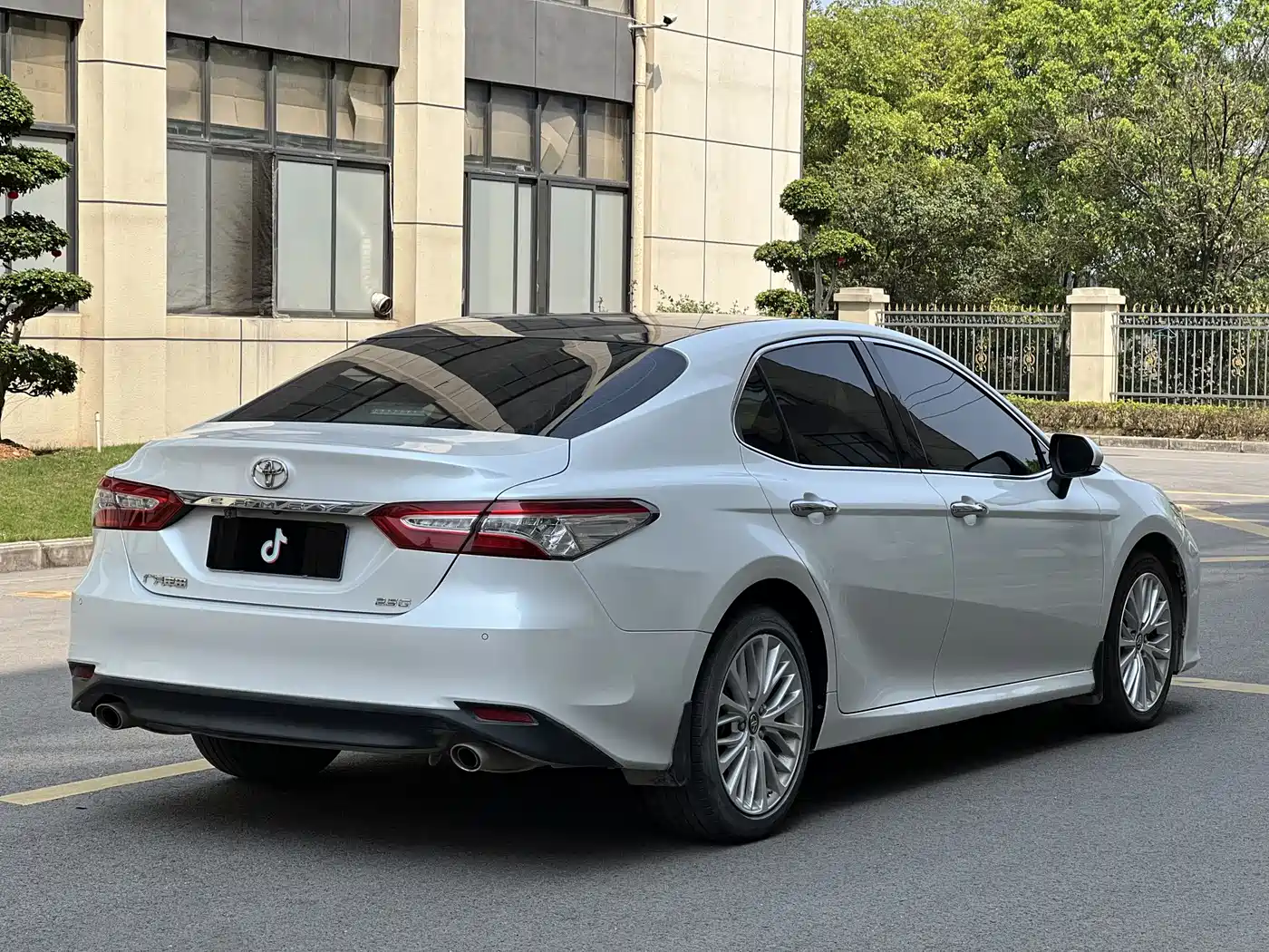 Toyota Camry 2019 2.5G Luxury Edition China VI фото 17