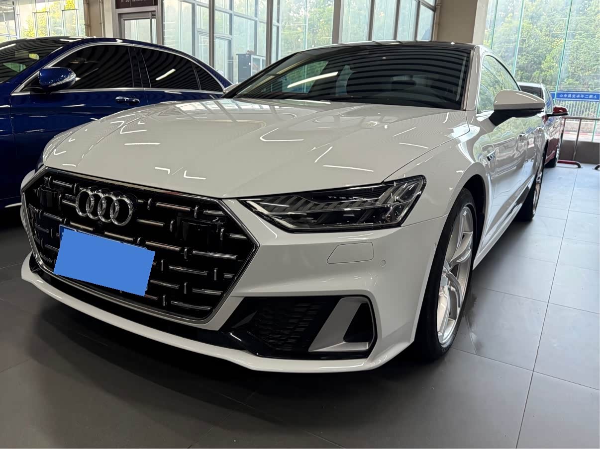 Audi A7L