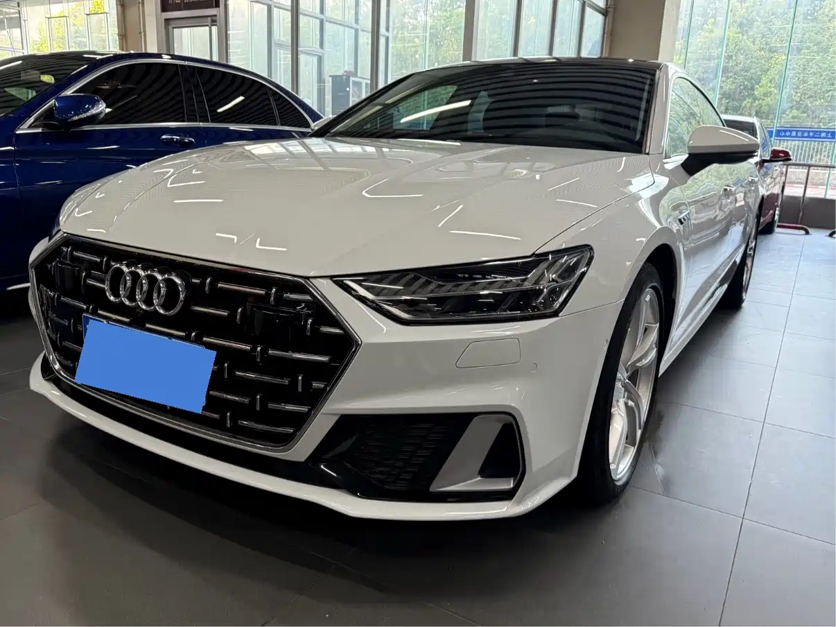 Audi A7L