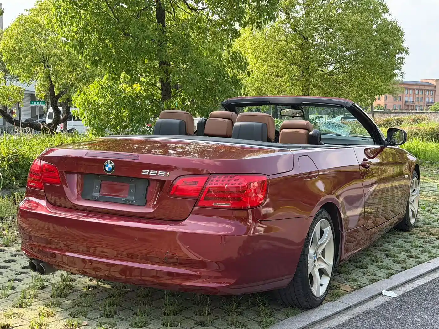 BMW 3 Series (Import) 2011 325i Convertible Coupe фото 9