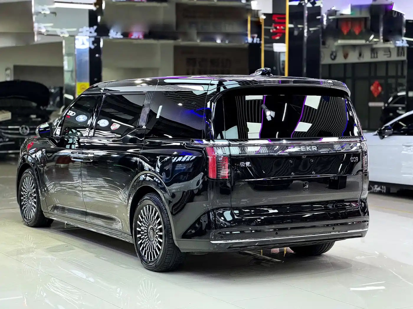 ZEEKR EXTREME KRYPTON 009