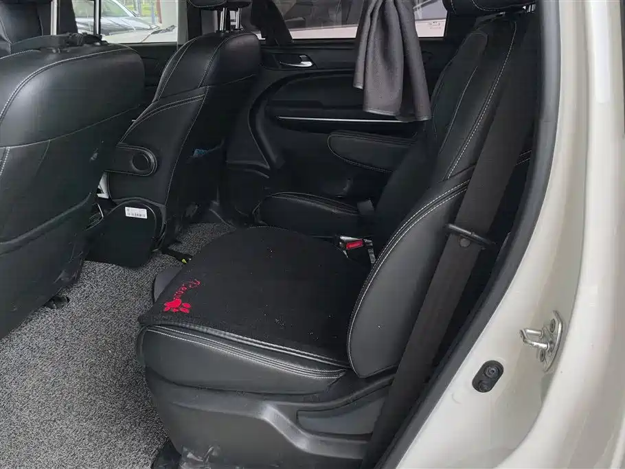 GAC Trumpchi Trumpchi M6 2021 270T DCT Honor Edition (7-seater) фото 11