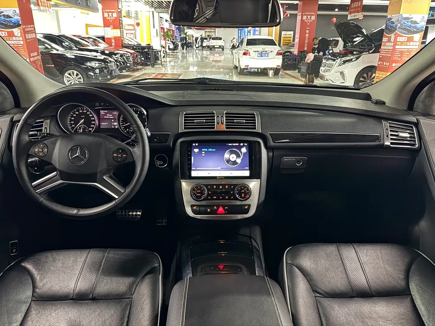 Mercedes-Benz R-Class 2017 R 320 4MATIC Business Collector's Edition фото 15