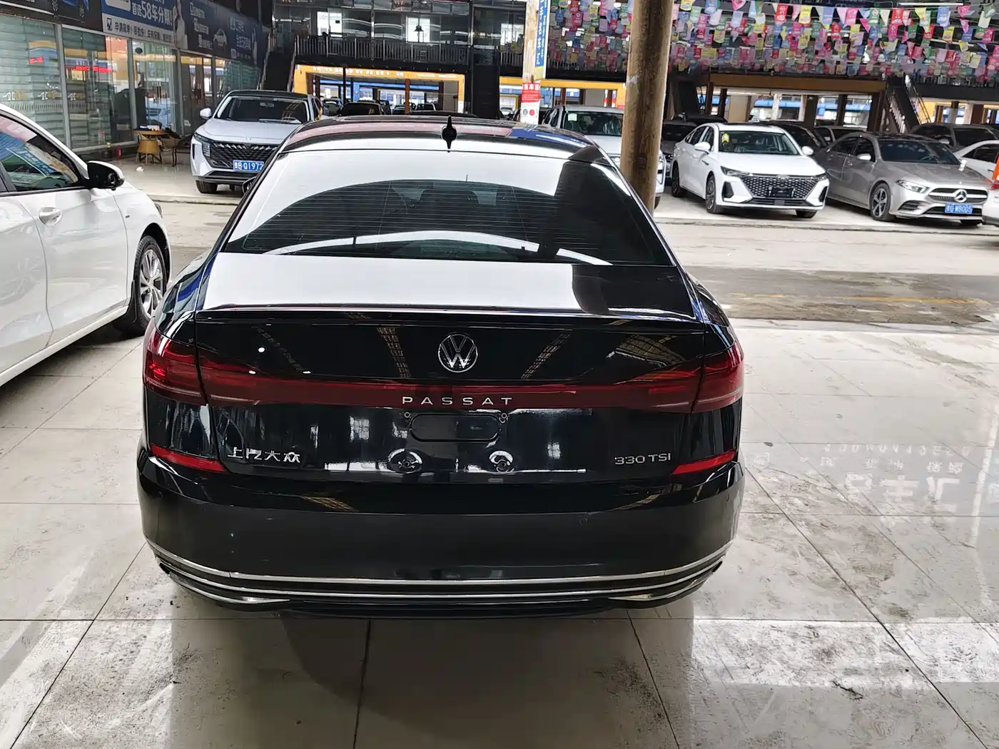 VOLKSWAGEN PASSAT