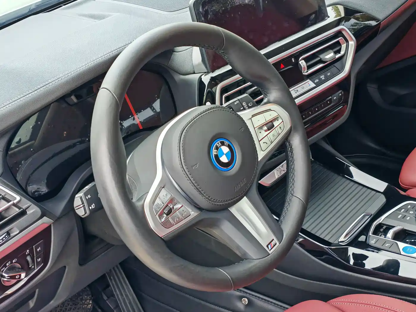 BMW IX3