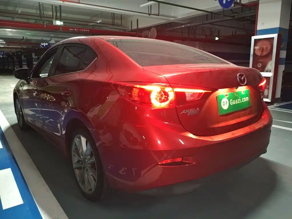 صورة 5 - Mazda Mazda 3