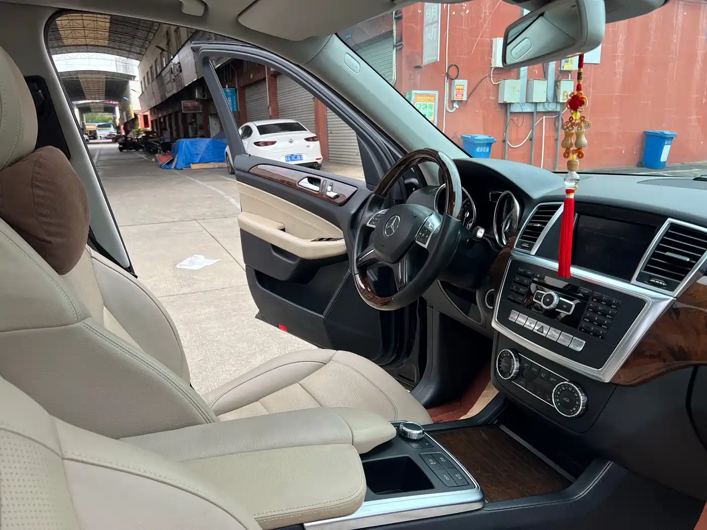 Mercedes-Benz M-Class 2014 ML 400 4MATIC Dynamic фото 13