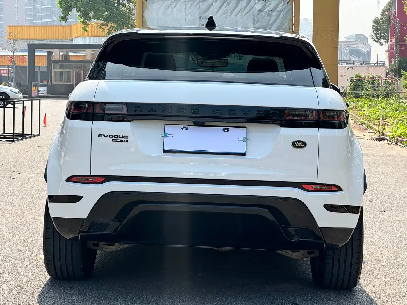 Land Rover Range Rover Evoque 2020 249PS R-DYNAMIC SE Sport Tech Edition фото 11