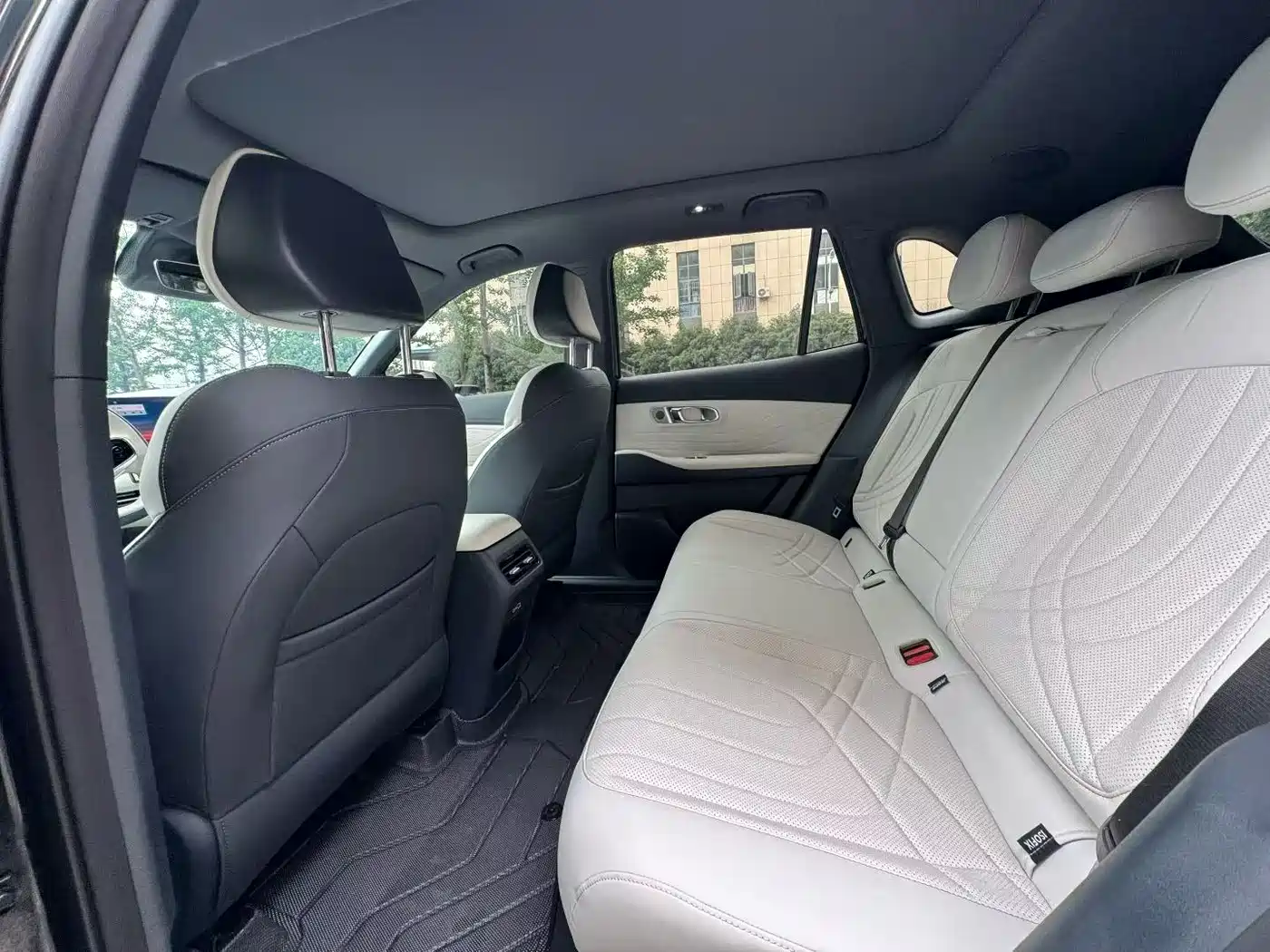 Geely Galaxy Galaxy Starship 7 EM-i 2025 120km Navigation Edition фото 5