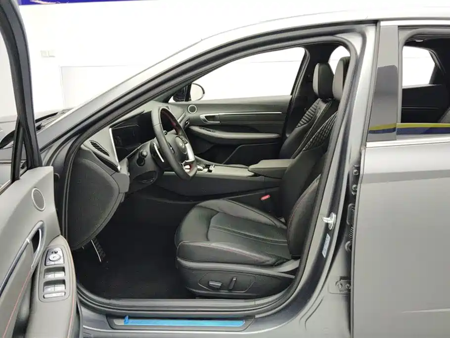 Hyundai Sonata 2022 270TGDi DCT 20th Anniversary Edition фото 9