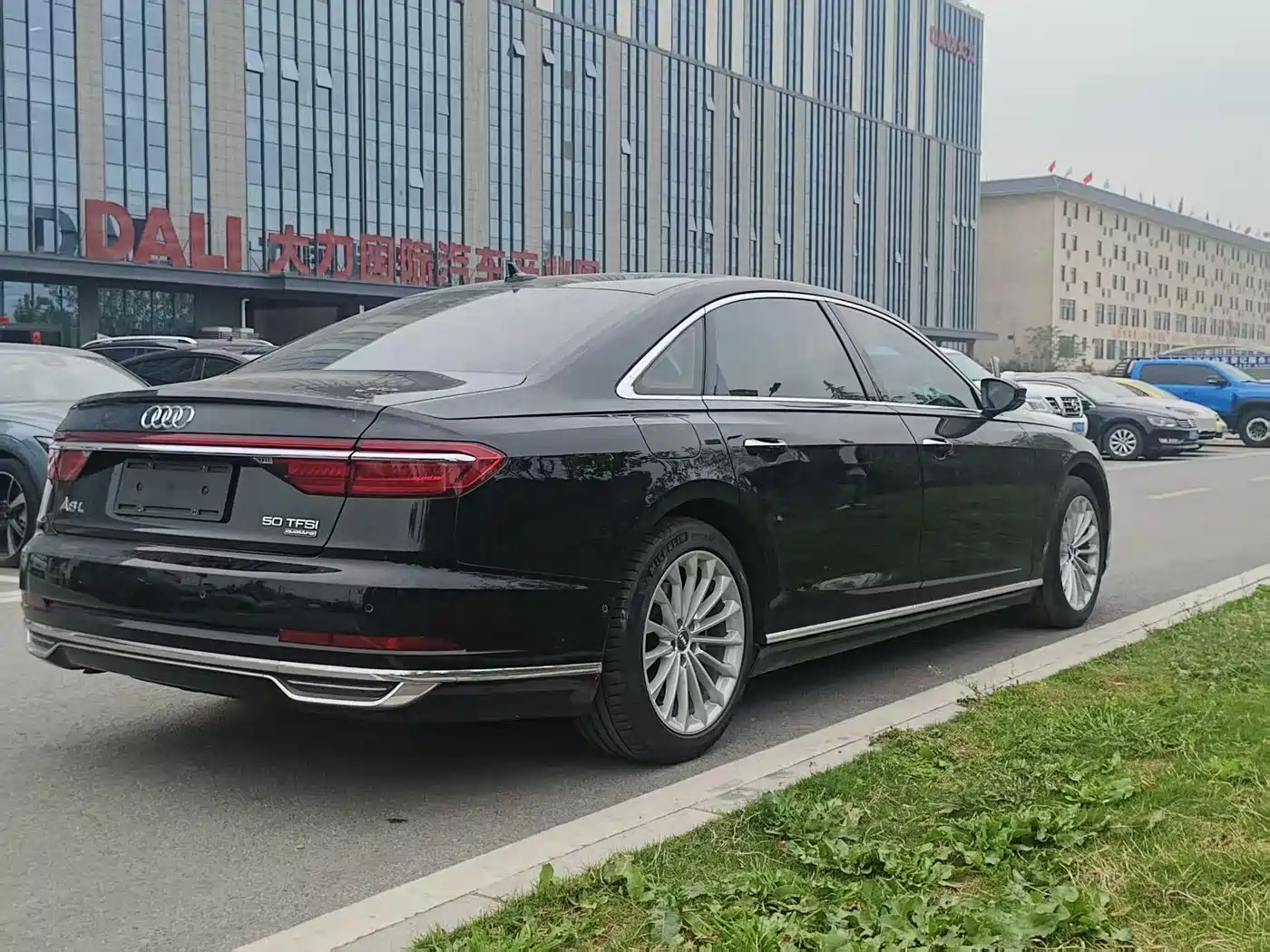 Audi A8 2019 Facelift Plus A8L 50 TFSI quattro Comfort фото 8