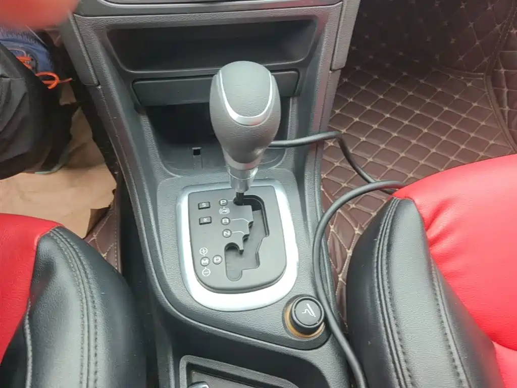 Peugeot 308 2014 Model Joy Edition Classic 1.6L Automatic Trend Style фото 14