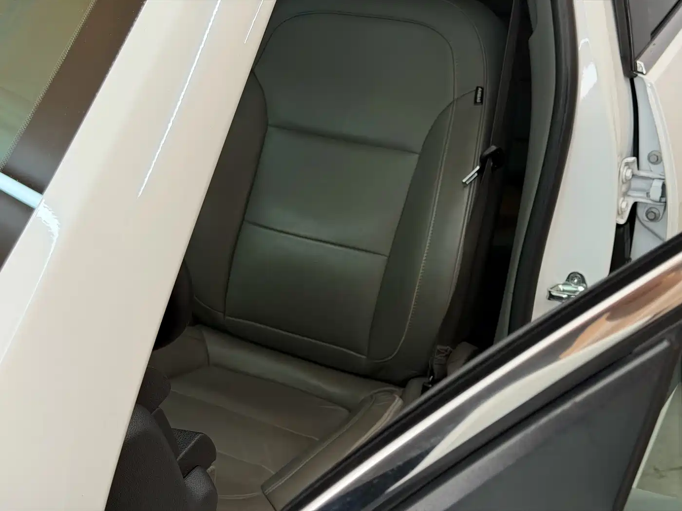 Chevrolet Malibu 2014 2.0L Automatic Luxury фото 20