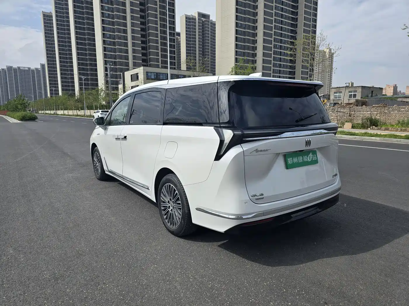 BUICK GL8 NEW ENERGY